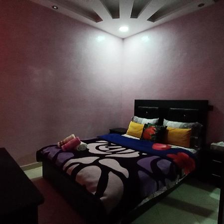 Chambre Prive Private Room Aeroport Mohamed 5 Deroua Luaran gambar
